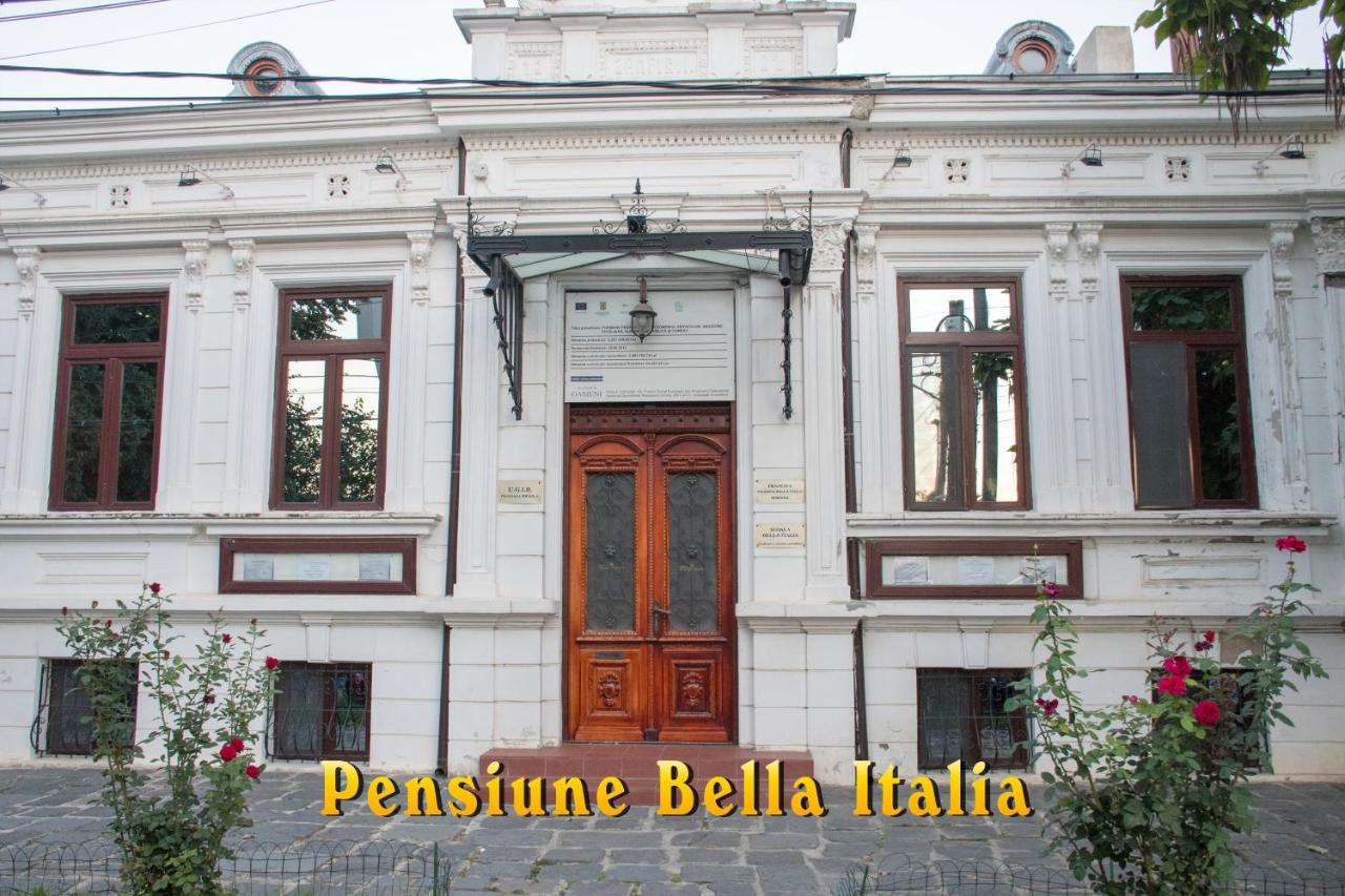 Hostel Bella Italia 브러일라 외부 사진